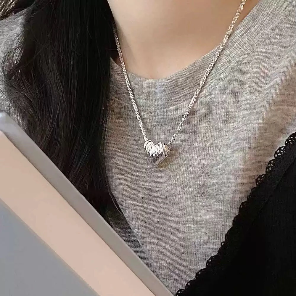 坠链均925银 时尚韩版气质波光粼粼切棱桃心锁骨链45cm