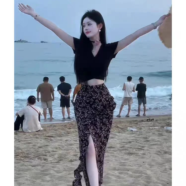 2024新款玫瑰岛屿小个子开叉碎花半身裙夏季显瘦上衣两件套套装