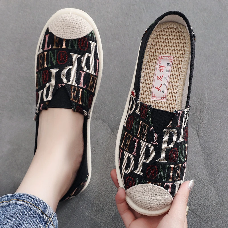 软底透气一脚蹬休闲女鞋春秋新款老北京布鞋女单鞋平底时尚渔夫鞋
