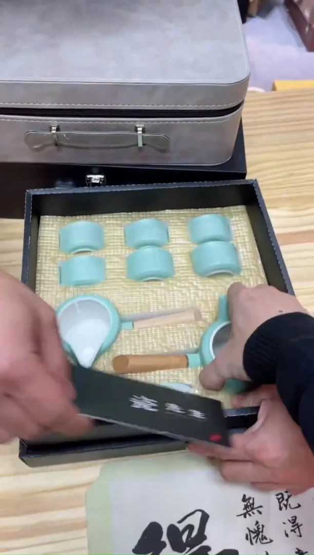 【闪购商品】瓷盖碗1