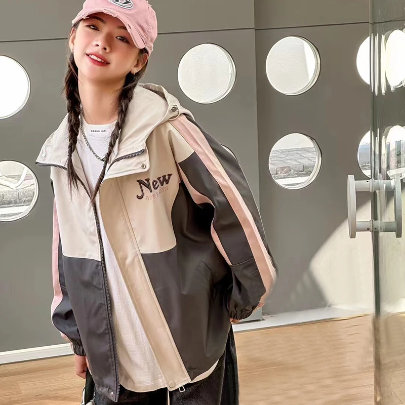 女童外套春秋装2024新款中大童儿童冲锋衣秋季女孩上衣青少年风衣