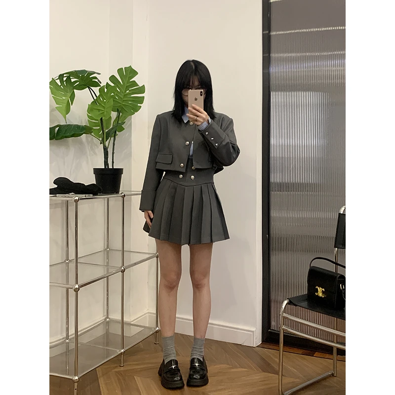 宝莉日志泥美春新款灰色西装外套百褶半身裙时尚套装微胖大码女装