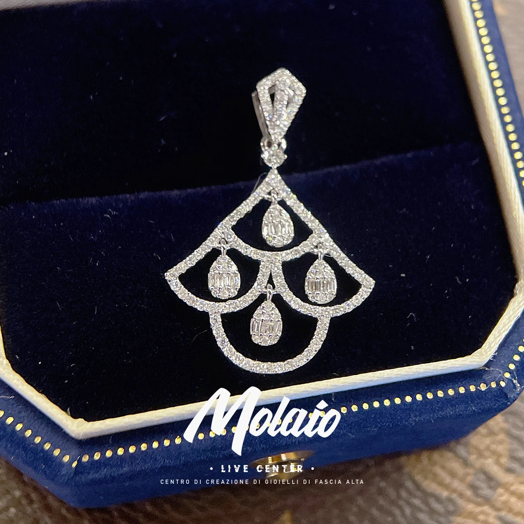 【天然钻石】【灵动裙子】18K金满镶扇子吊坠轻奢（不含配链）XV L045