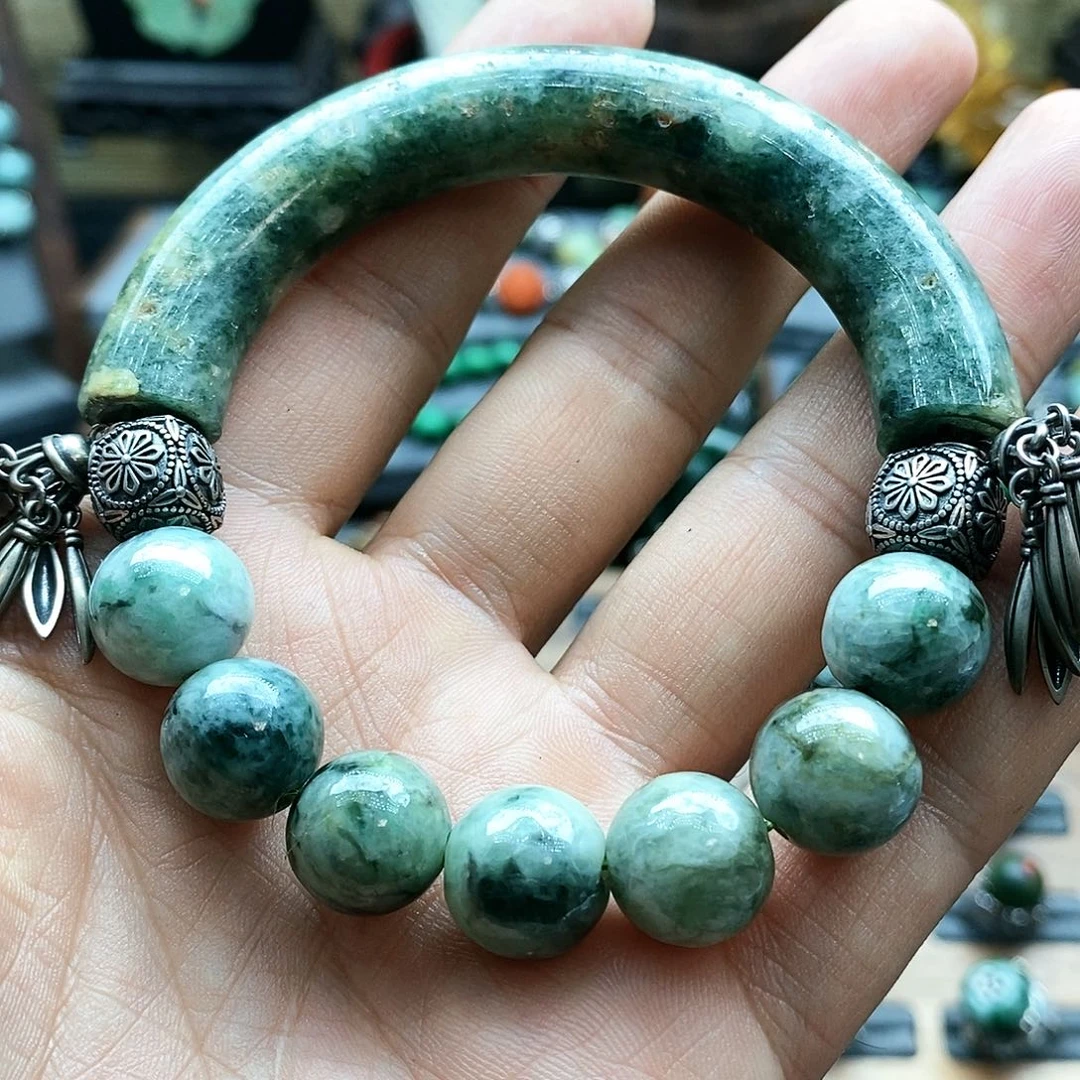 翡翠手链未镶嵌漂亮漂亮