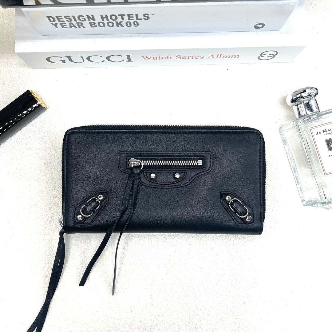 95新 Balenciaga/巴黎世家 经典款黑色皮革长款钱包10471364