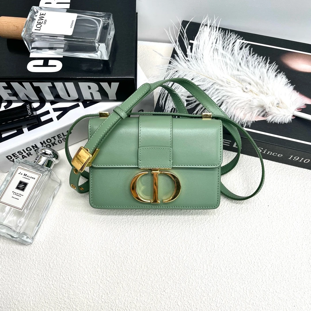 95新 DIOR/迪奥 蒙田系列 绿色牛皮金扣盒子包 15*4*11cm