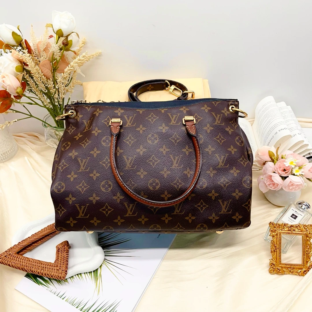 95新 LouisVuitton/路易威登 满印拼黑色手提包肩背包10389914