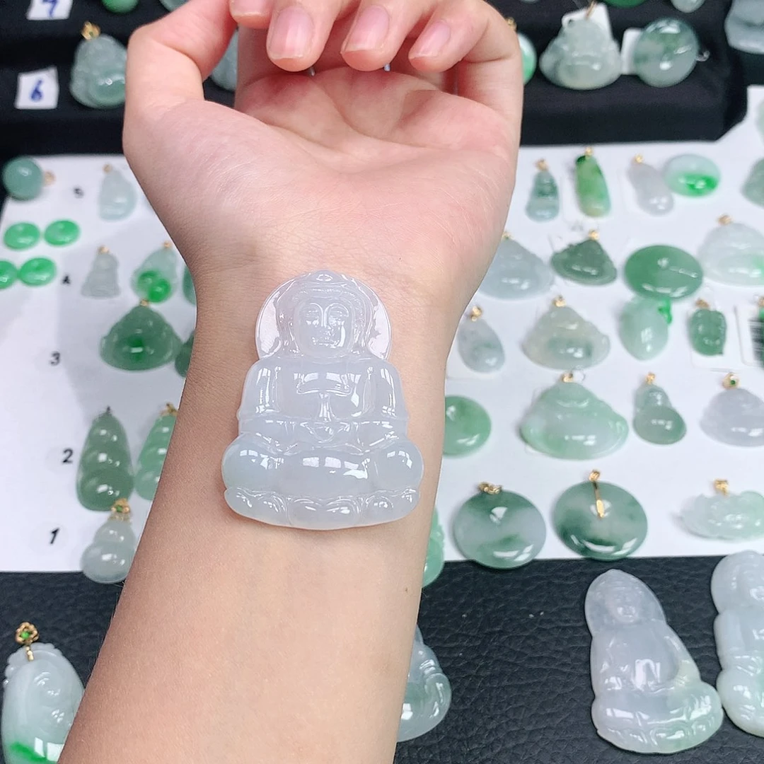 翡翠吊坠(不含链)未镶嵌翡翠