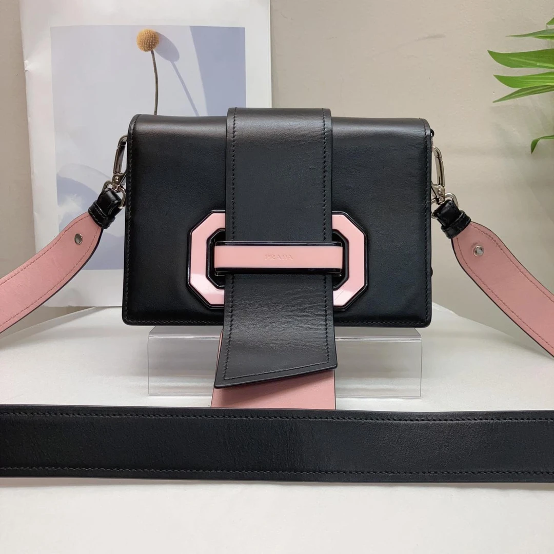 95新 Prada/普拉达 W普拉达黑色plex ribbon舌头包单肩包60593864