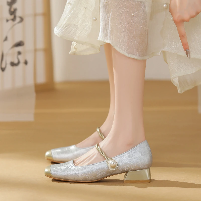 方头玛丽珍鞋女2025新款春秋季小香风法式气质通勤浅口单鞋配旗袍