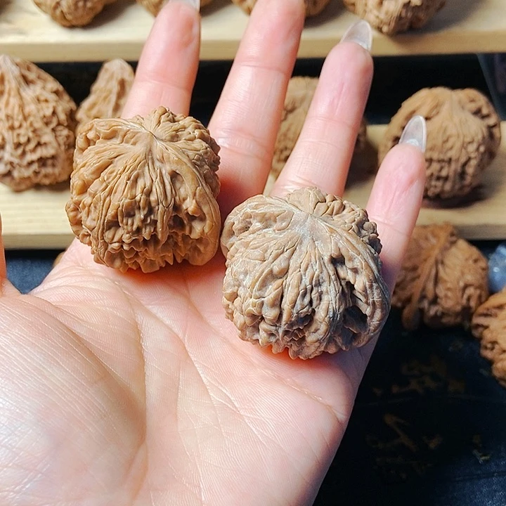 文玩核桃吊坠四座楼