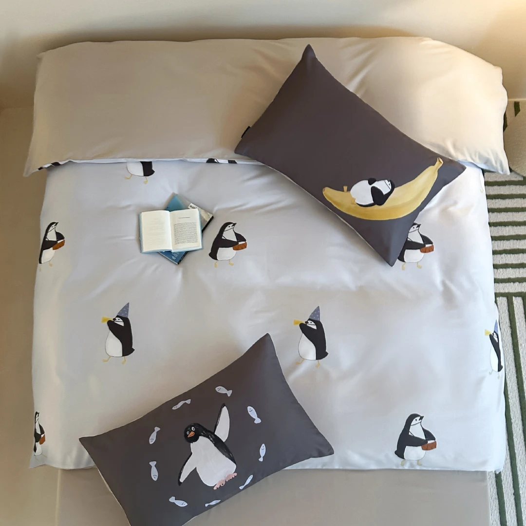企鹅乐园 磨毛100支(50*50) 卡通数码印花纯棉舒适透气床品套件