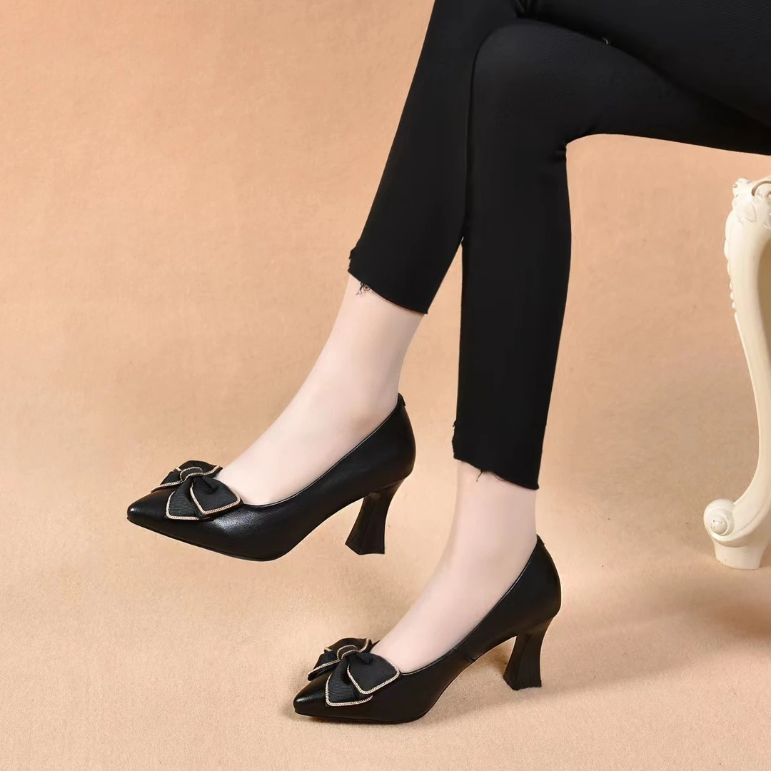 细跟尖头高跟鞋女2024年新款春秋不累脚职业工作鞋气质舒适小单鞋