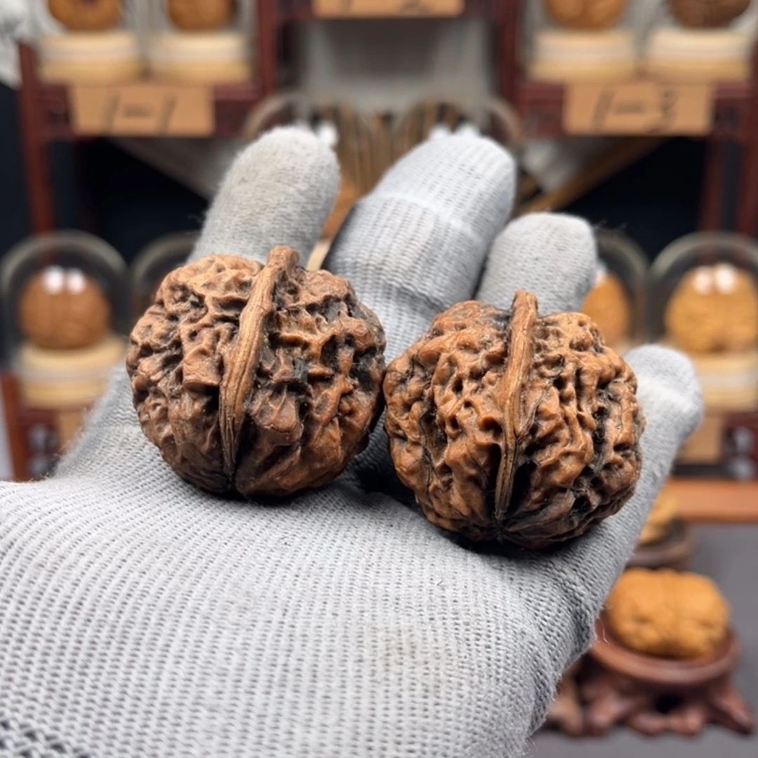 【闪购商品】文玩核桃把件B****040尺寸舍利