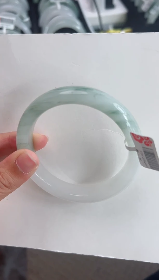 【闪购商品】石英质玉手镯未镶嵌6394