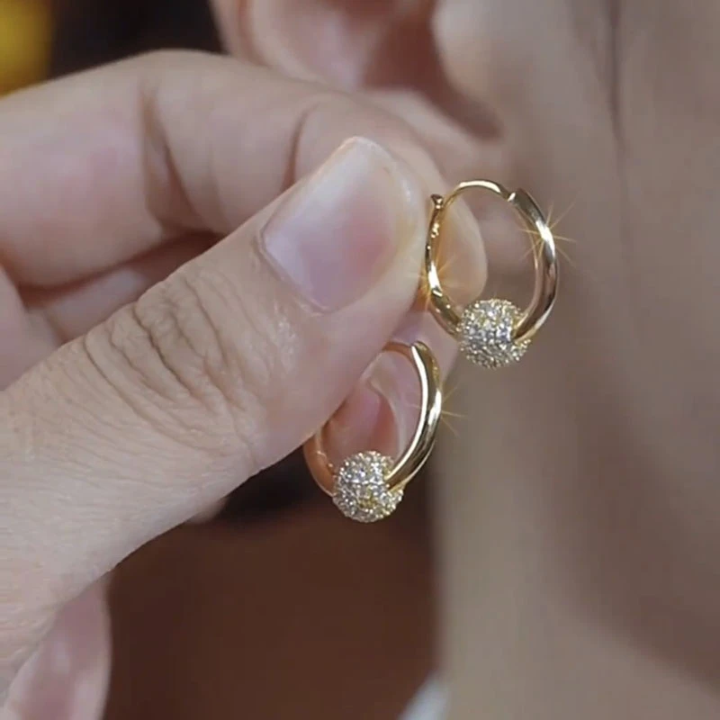 铜合金耳饰 新款轻奢小星球耳扣女简约气质圆形耳圈闪亮小球耳坠