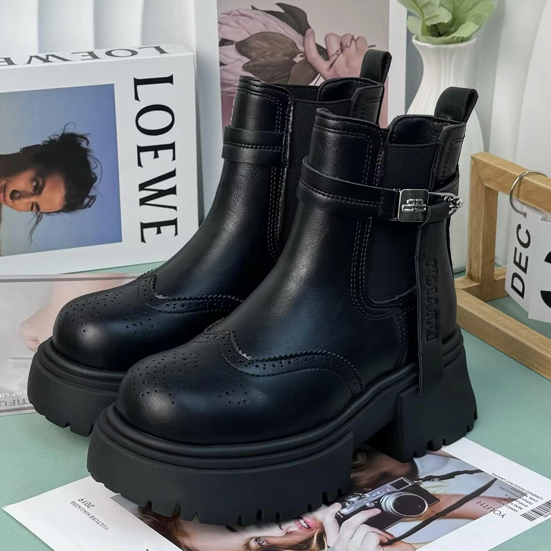 秋冬新款欧货2024英伦风厚底增高马丁靴女真牛皮布洛克切尔西短靴