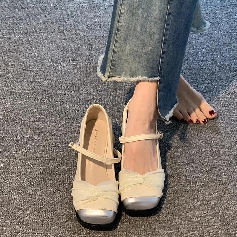 仙女风玛丽珍鞋女款2025春季新款法式复古气质温柔粗跟方头小皮鞋
