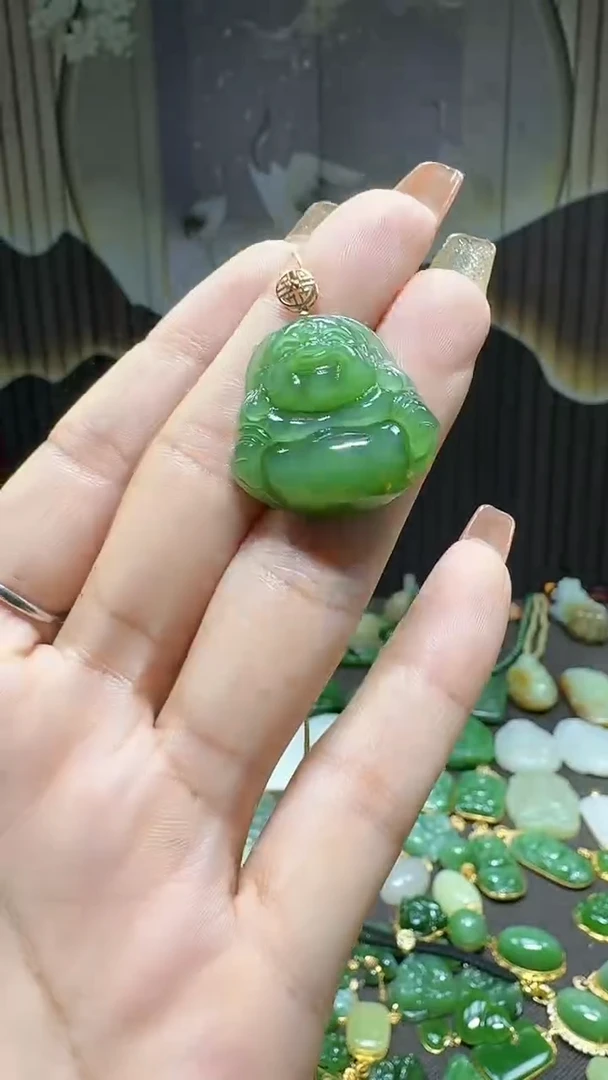 【闪购商品】和田玉挂件18K金镶嵌1