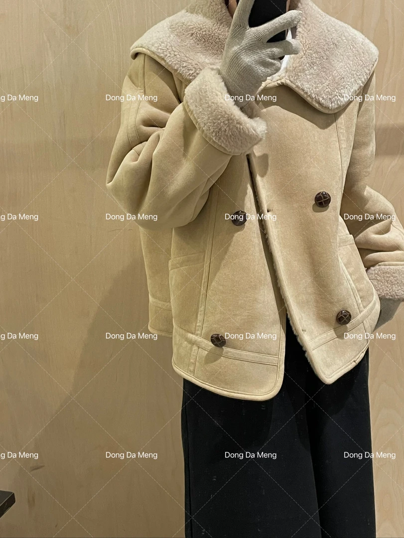 998复古韩系大翻领皮毛一体外套