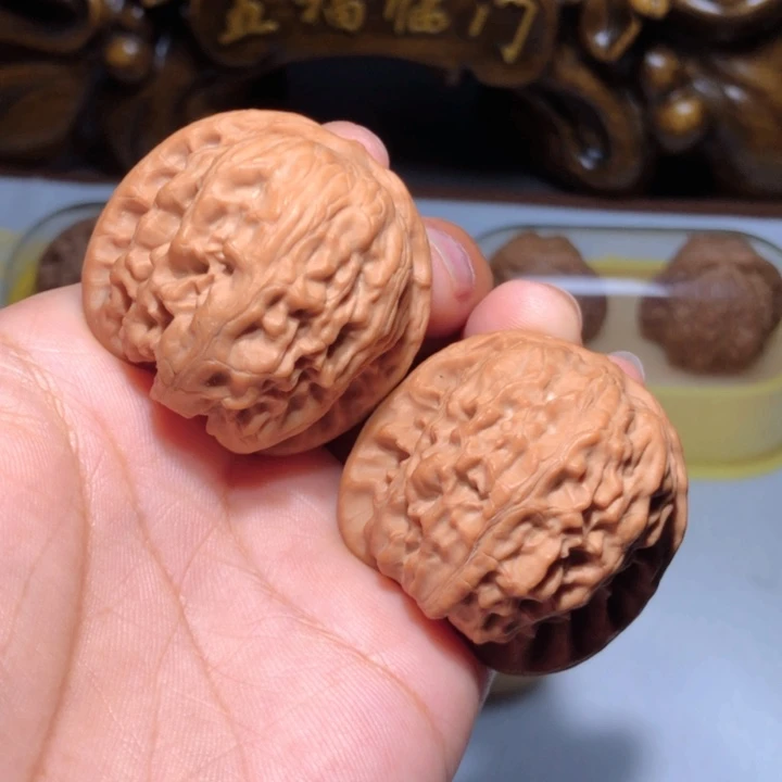 文玩核桃把件40野狼