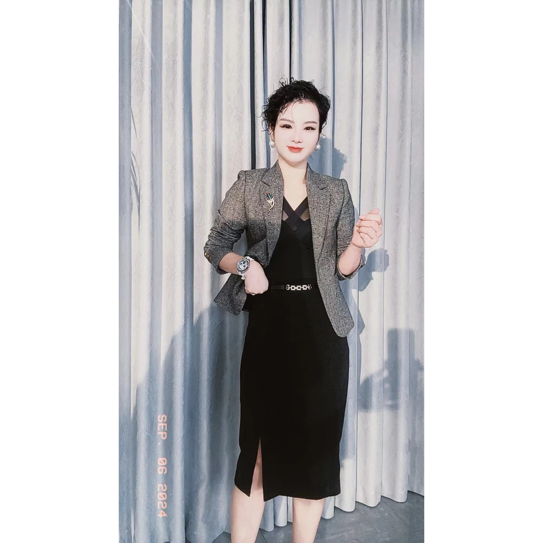 糖糖严选秋冬新款气质短款小西服 2408T