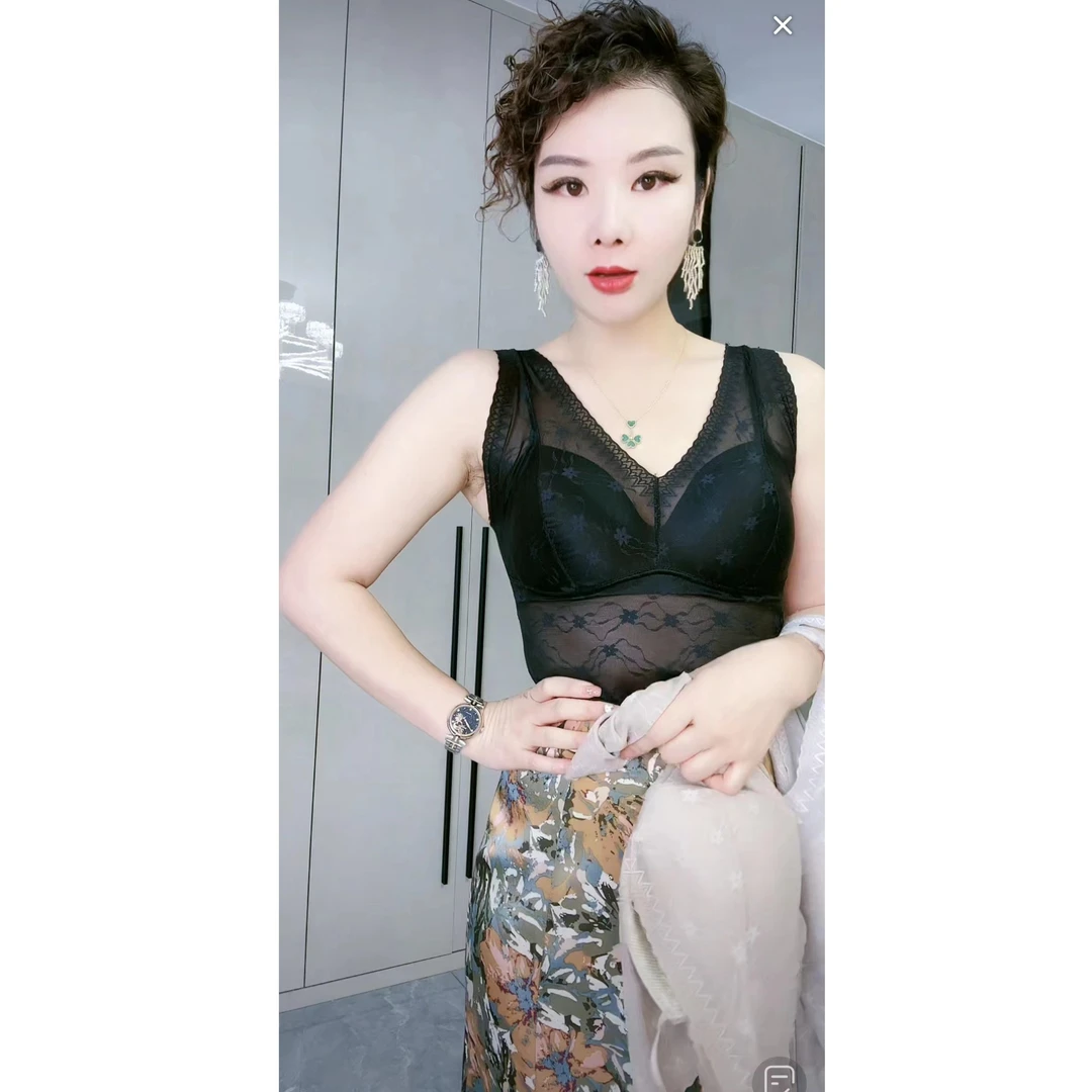 糖糖严选百搭蕾丝美背0811