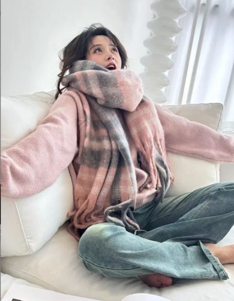 2024新款秋冬情侣款围巾高级感时尚百搭加厚保暖格子网红大披肩