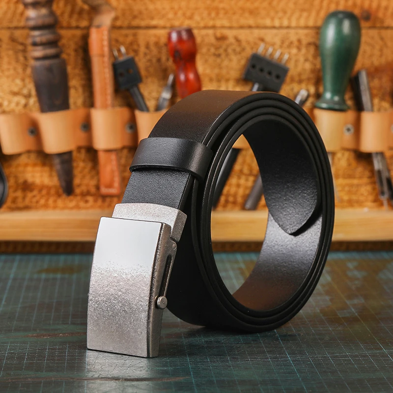 无牙自动扣真高端钛合金皮带扣男士商务休闲皮带头层牛皮高档黑色