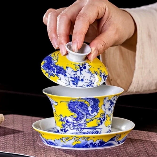 景德镇手工高温陶瓷青花瓷盖碗黄釉青花荷花龙纹马蹄三才盖碗茶艺