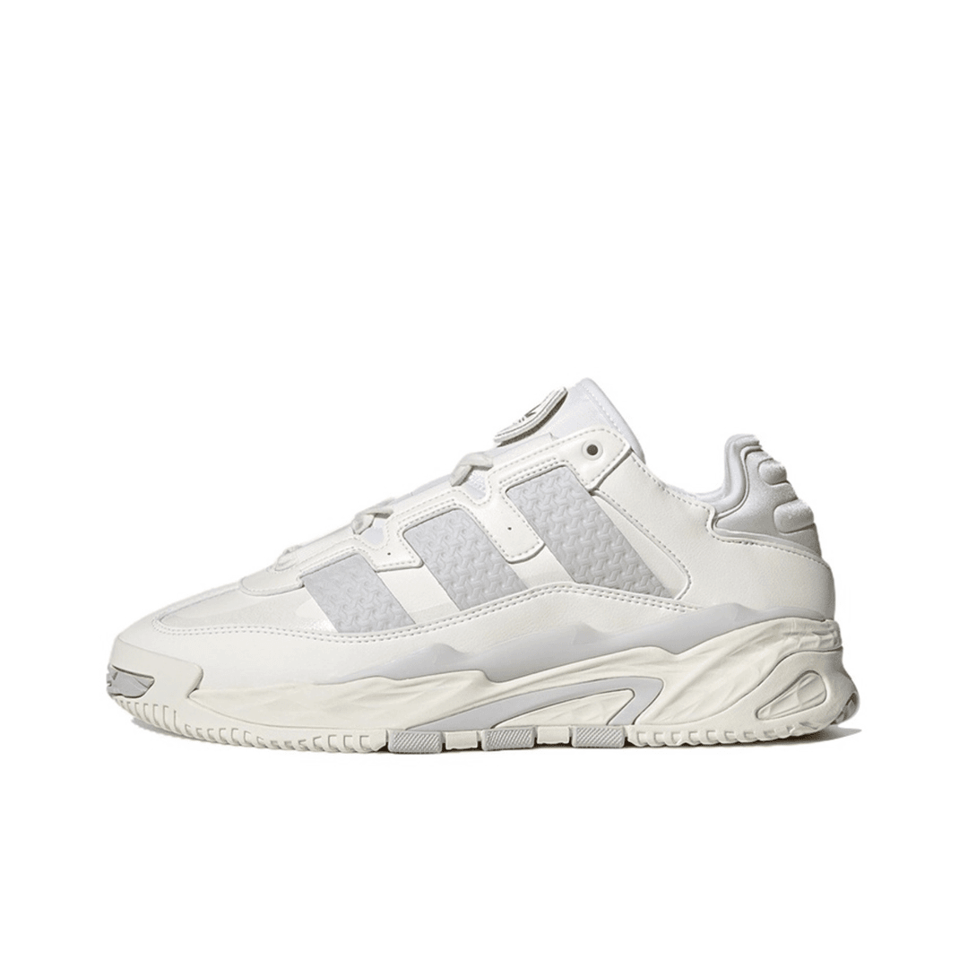 adidas/ 阿迪达斯 休闲鞋女鞋运动鞋三叶草BOOST减震跑步鞋IE6818