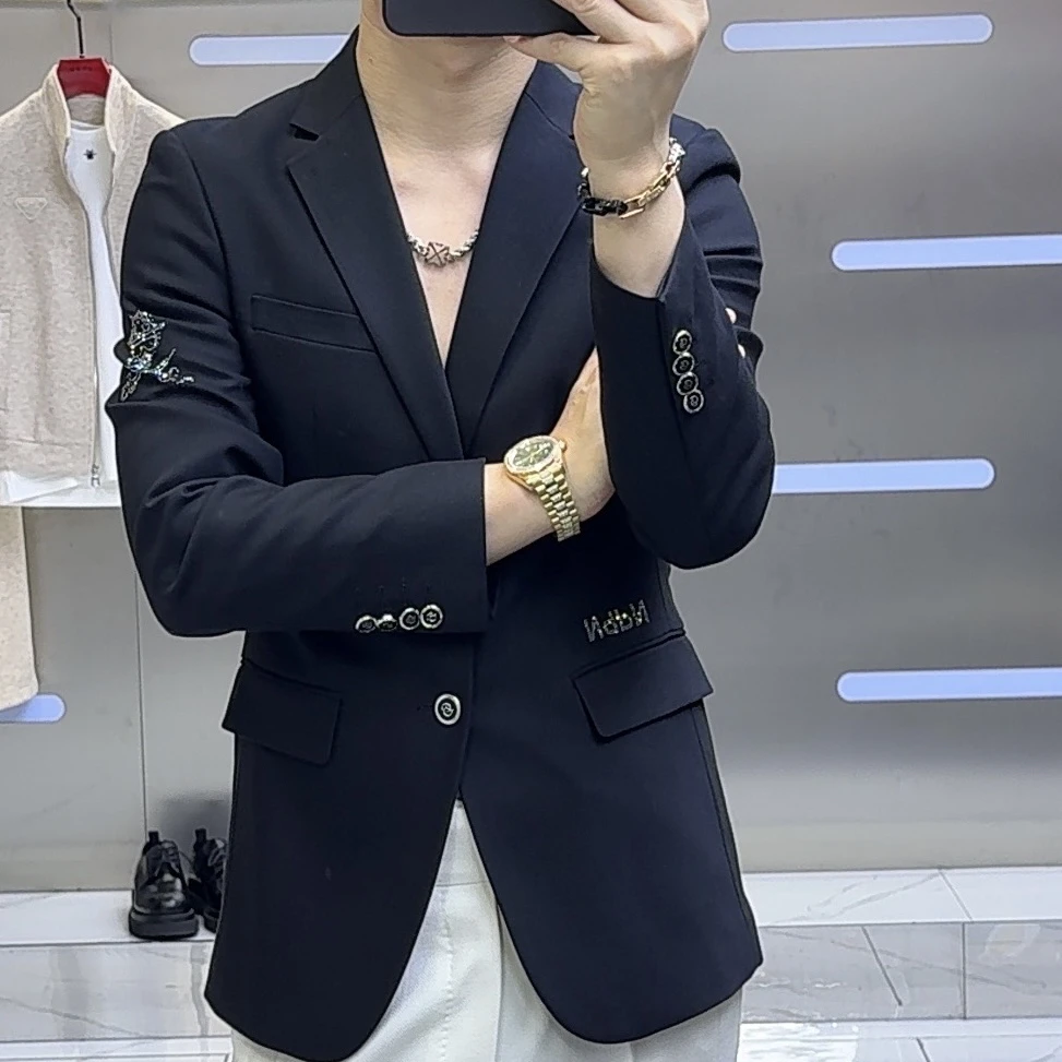 男士高端轻奢黑色小西装秋冬修身时尚休闲百搭外套