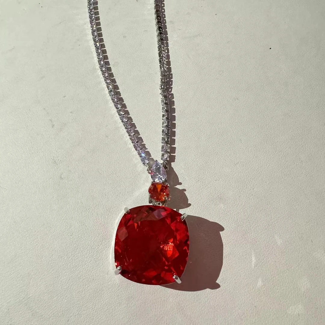 吊坠  收藏级轻奢气质时尚百搭经典吊坠bk62122