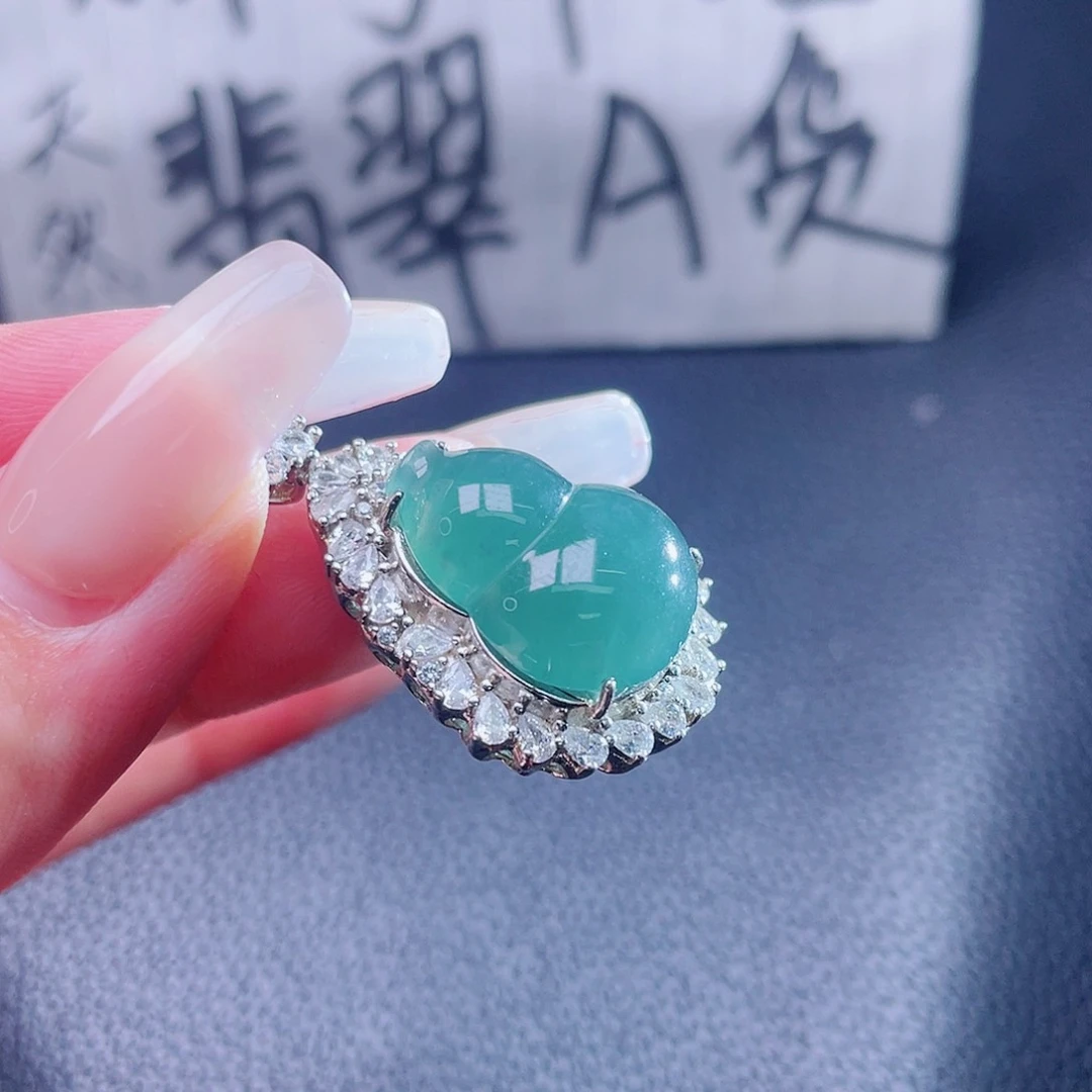 翡翠颈饰银S925镶嵌8888888888888