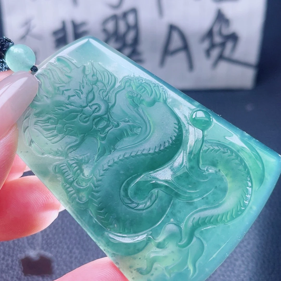 翡翠颈饰未镶嵌8888888888888