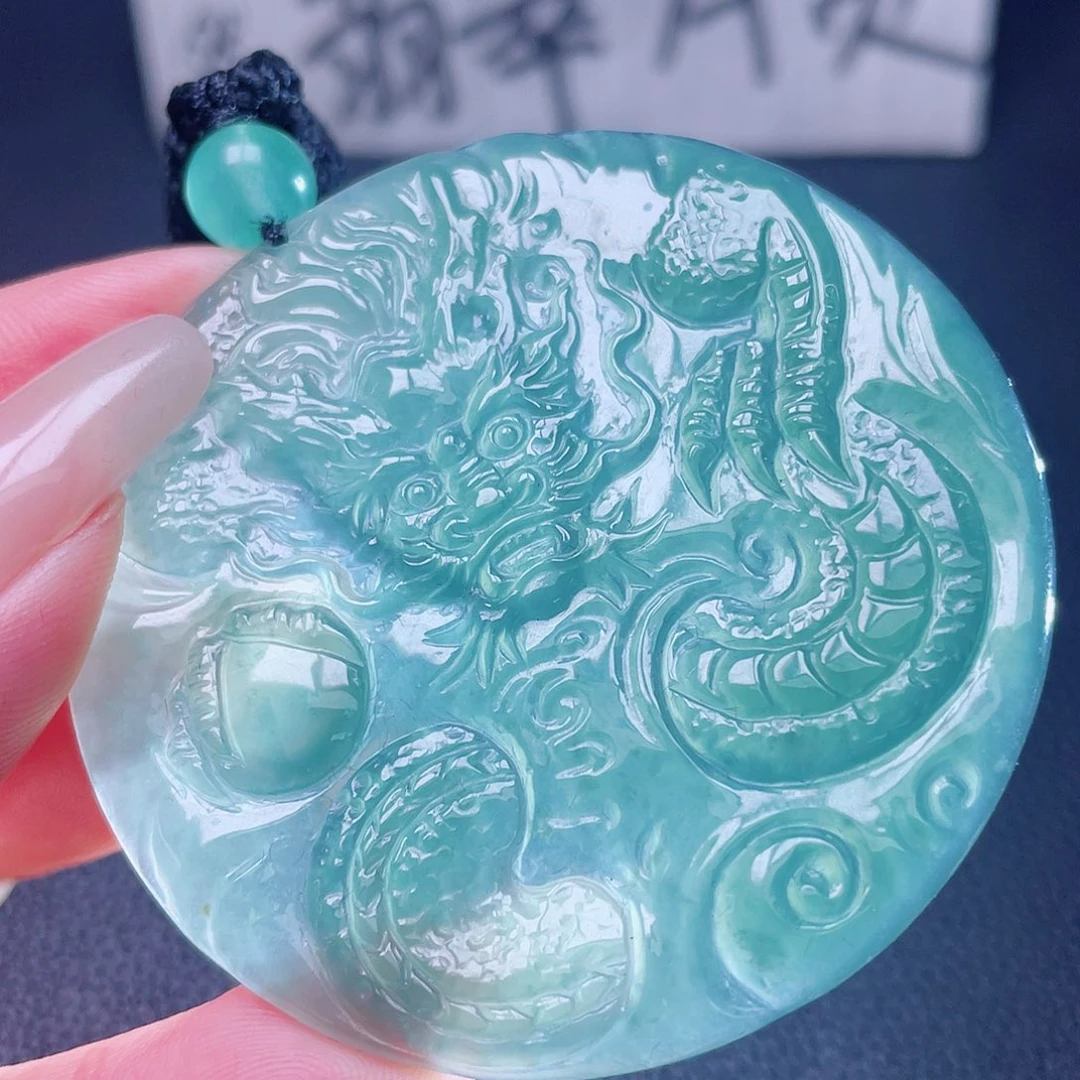 翡翠颈饰未镶嵌88888888888888888