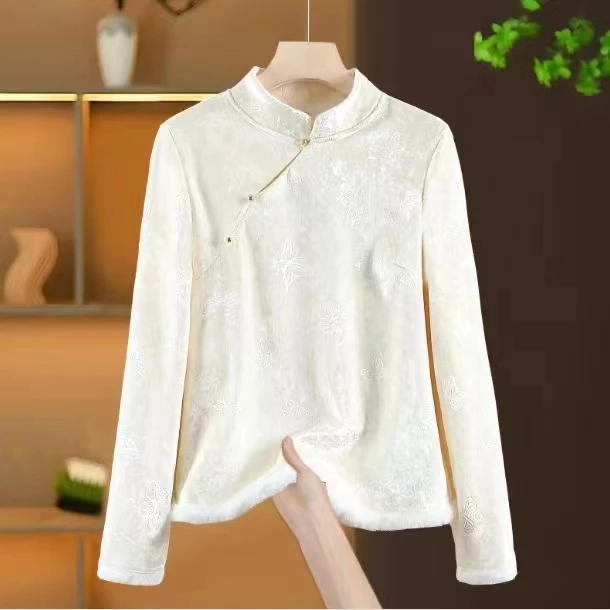 2025蝴蝶加绒国风盘扣气质上衣