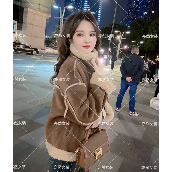 2024年秋冬款加厚加毛外套时尚皮毛一体短外套