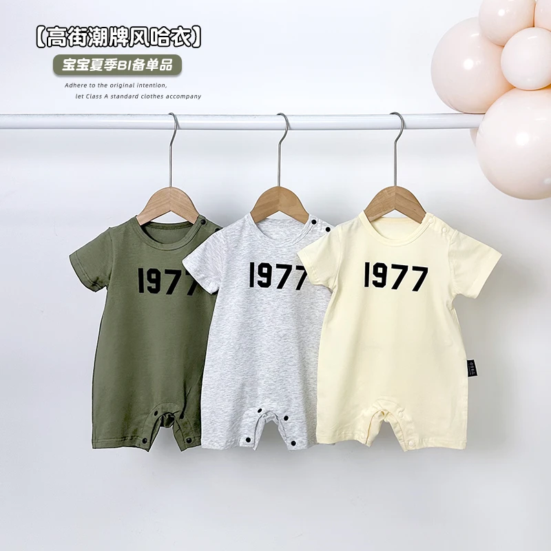婴儿连体衣夏装薄款哈衣0-6个月宝宝短袖外出衣服印花潮流爬服