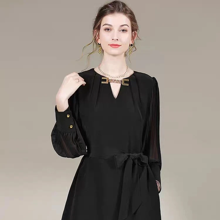 D017连衣裙2025春新款高级感时尚大牌气质裙高端赫本风黑色中长裙