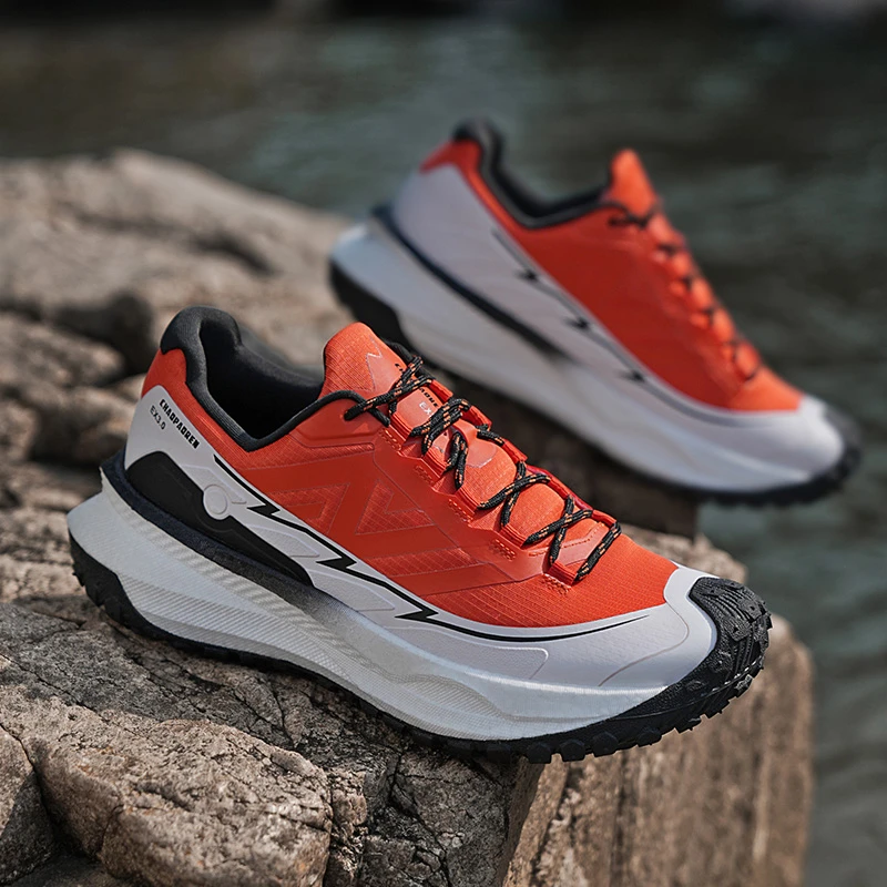 超跑人越野跑鞋厚底缓震防滑跑步鞋户外防泼水百搭情侣款运动鞋