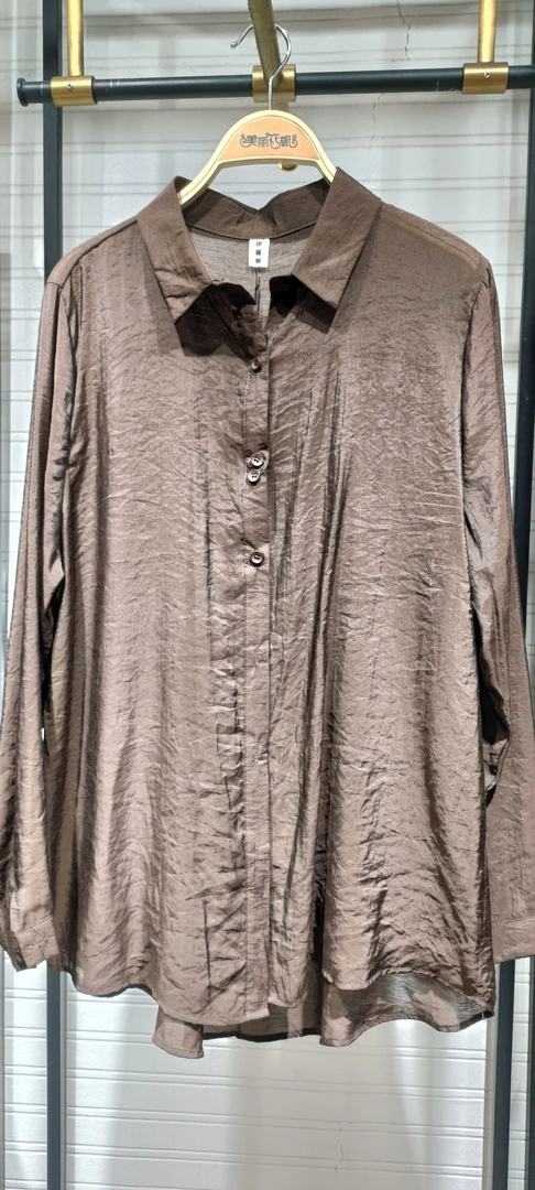 休闲咖色时尚衬衣有黑色，咖色，绿色