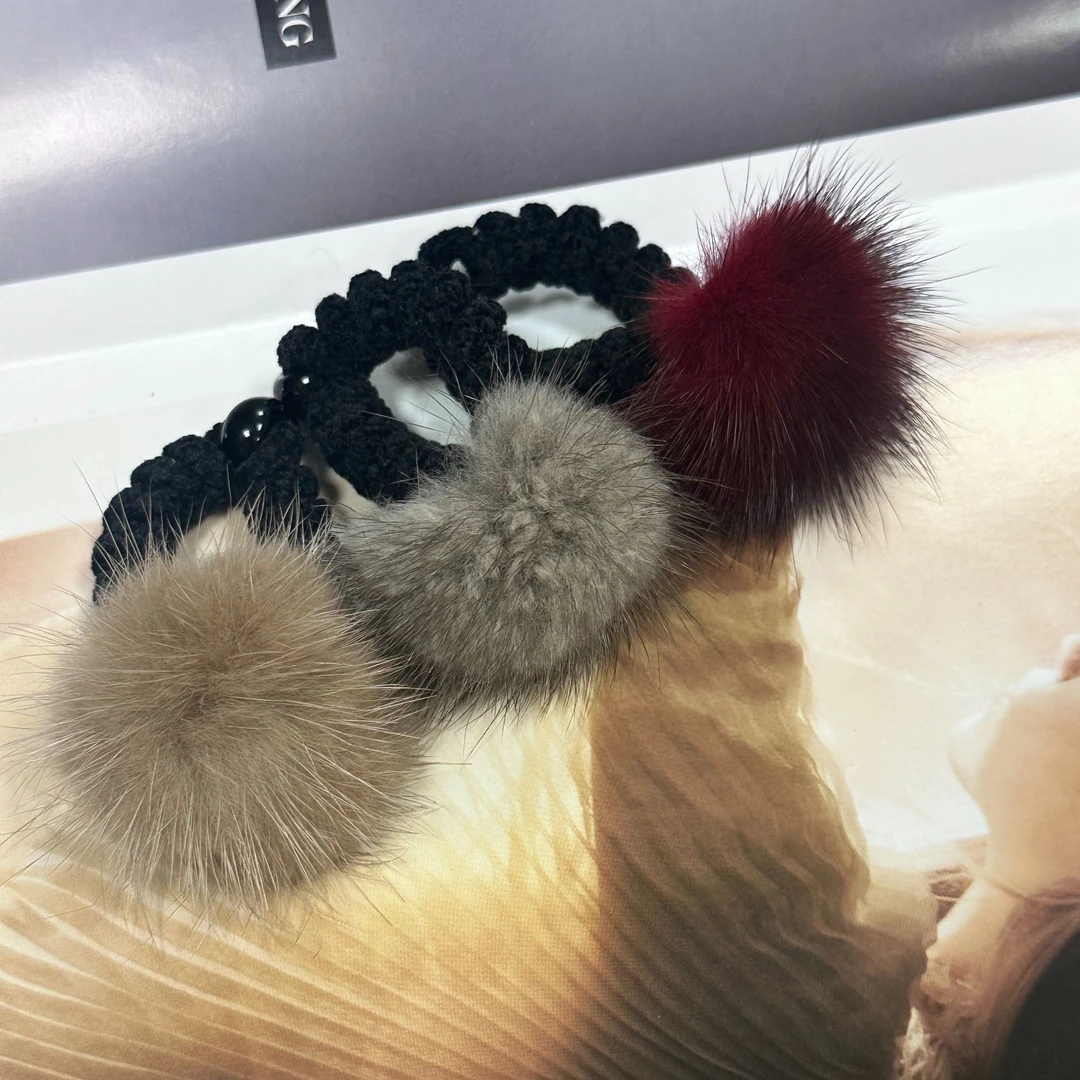 韩国简约毛球秋冬水貂毛百搭雪尼尔电话线 0018