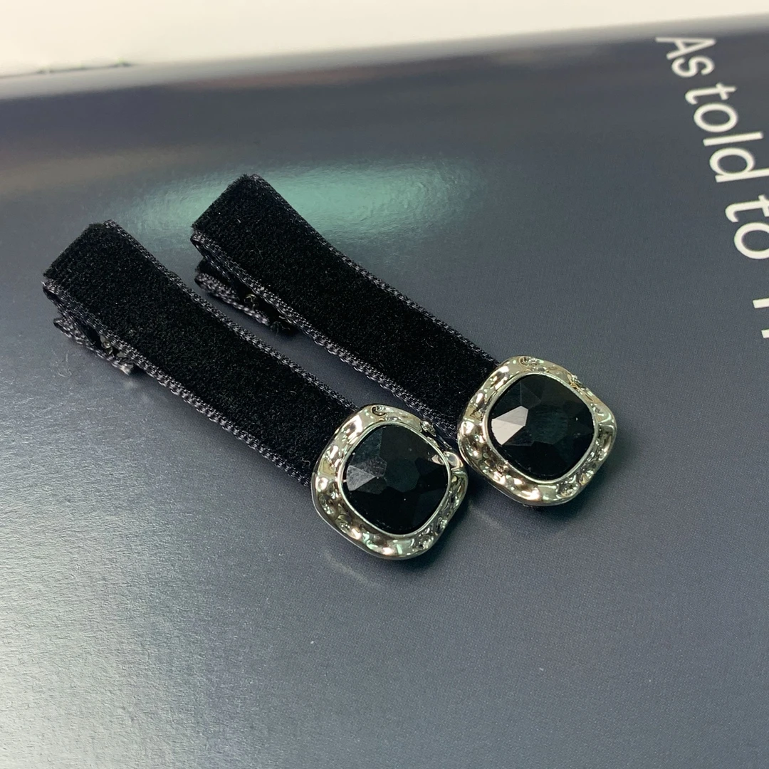 东大门 气质轻奢时尚简约水钻闪钻丝绒边夹