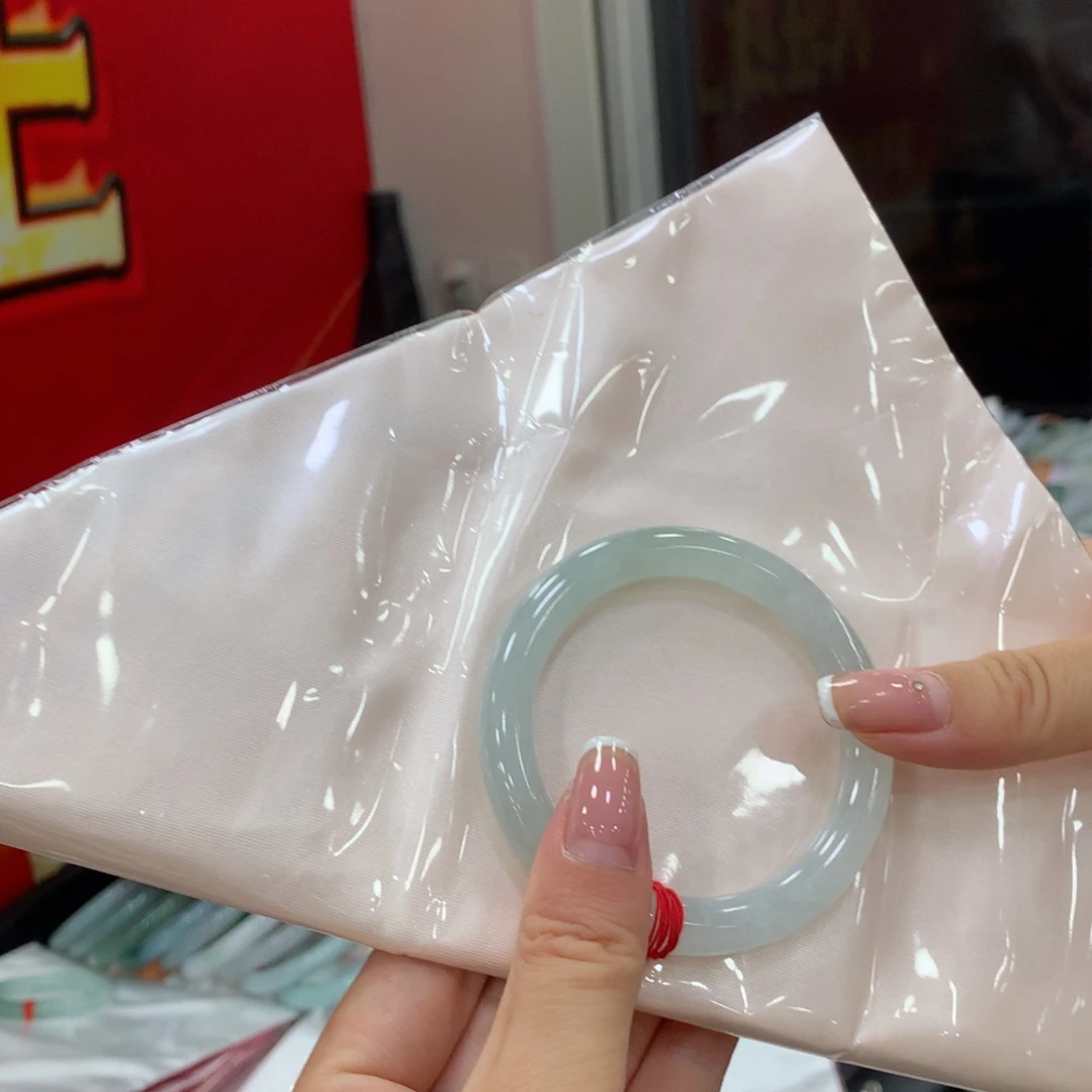翡翠手镯未镶嵌L****敏买断