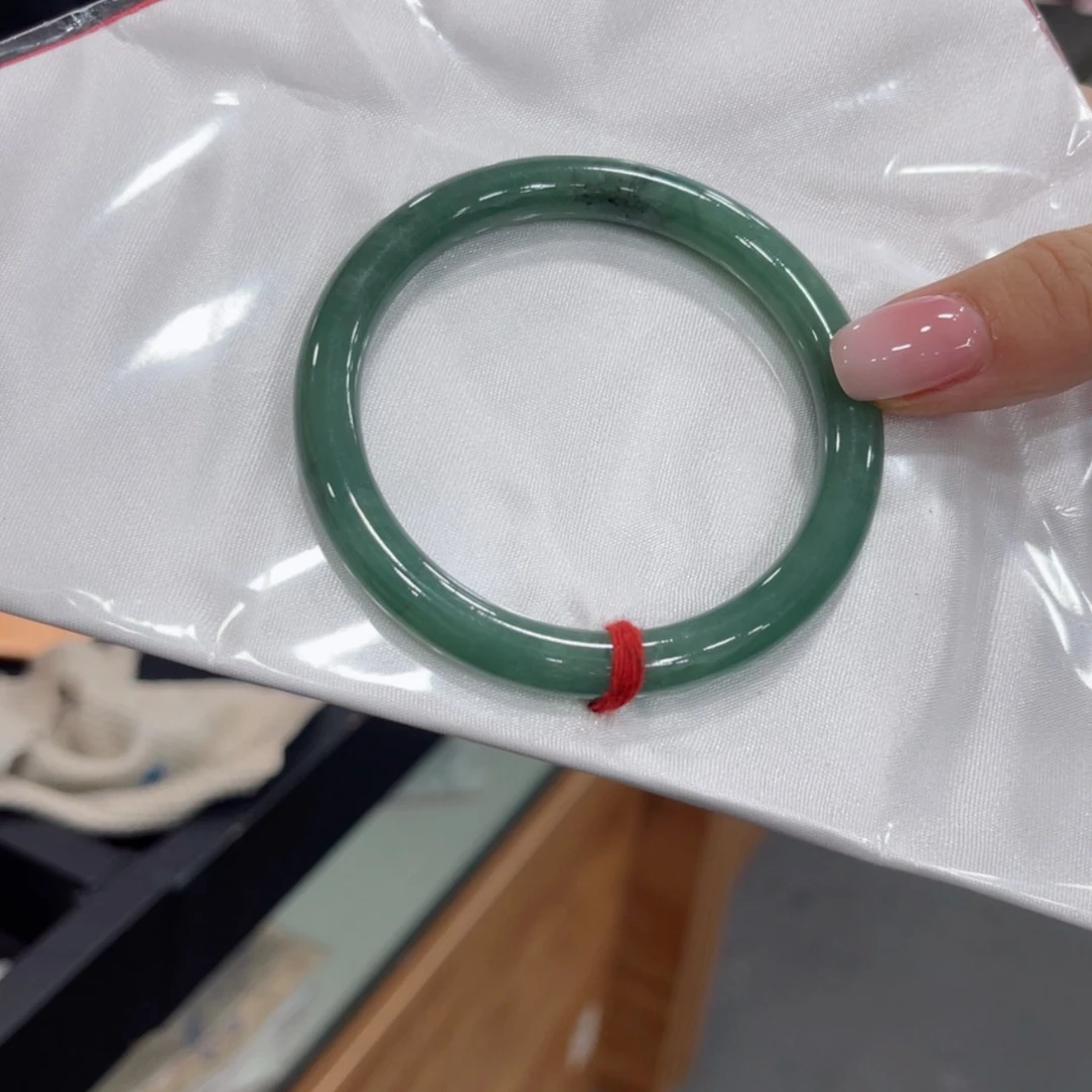 【闪购商品】翡翠手镯未镶嵌天***心