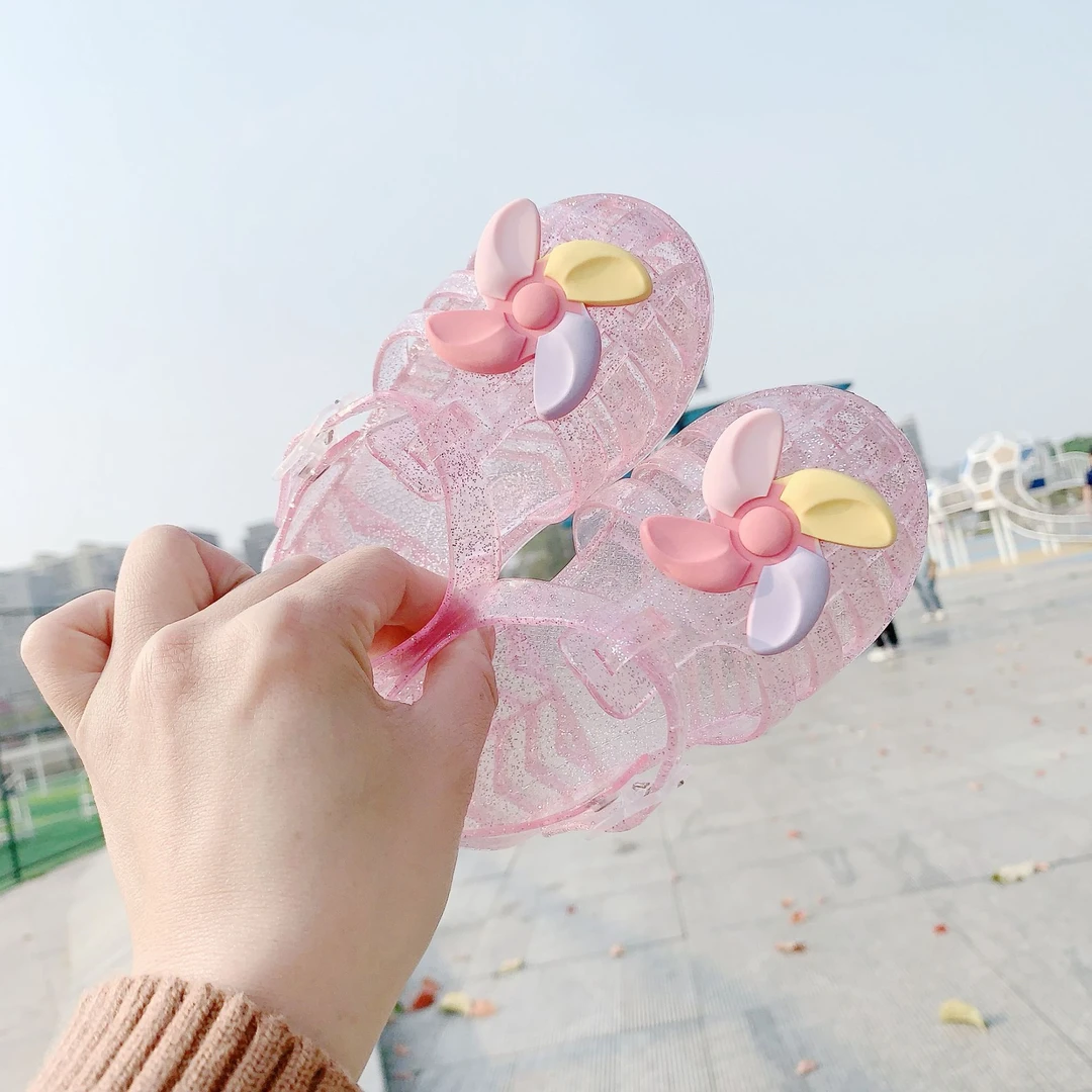 儿童网红幼儿时尚夏季软底女童果冻水晶凉鞋外穿公主防滑沙滩鞋