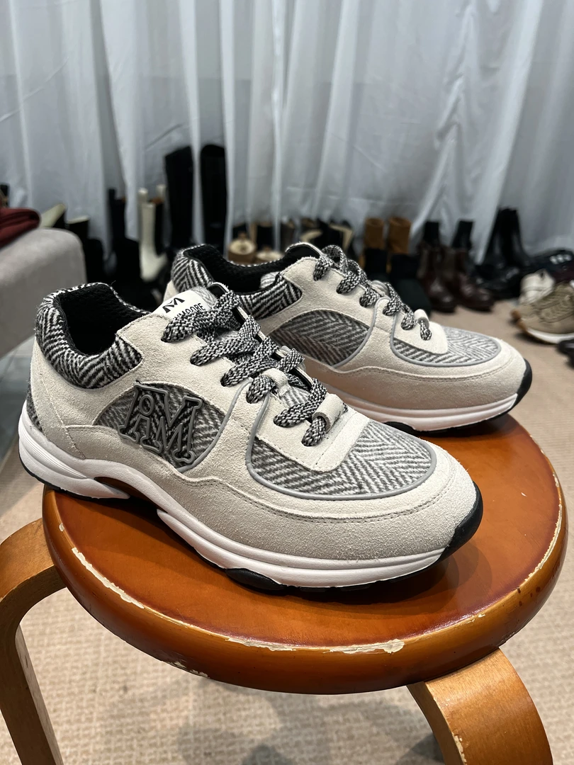 奶奶风休闲鞋运动鞋