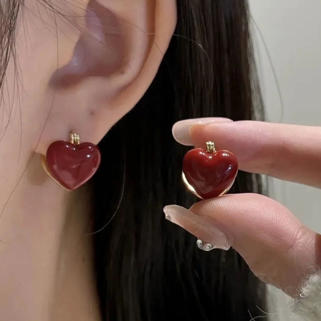 铜合金珐琅耳饰 法式复古珐琅爱心耳环女红色气质耳扣港风