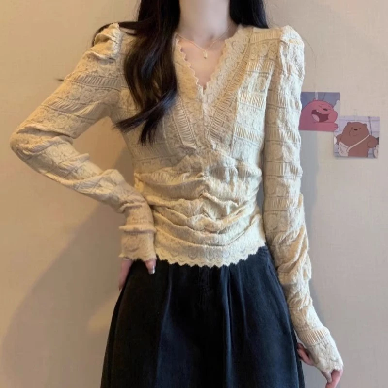 波西维拉大码秋季女装纯色V领内搭打底显瘦法式欧货蕾丝衬衫上衣